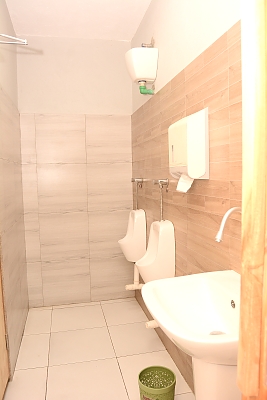 Wistas Inn Restaurant Restrooms 01