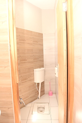 Wistas Inn Restaurant Restrooms 02